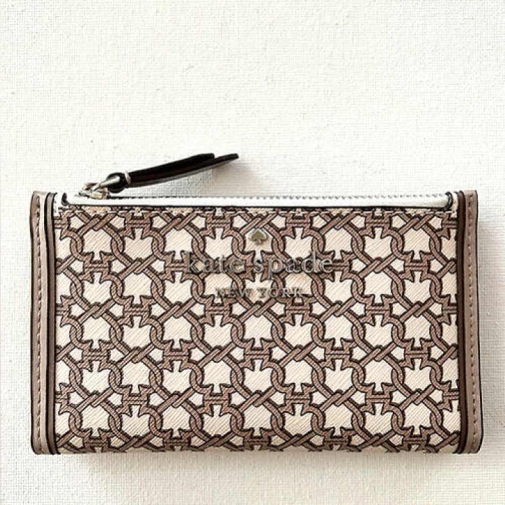 NWT Kate Spade Slim Bifold Wallet